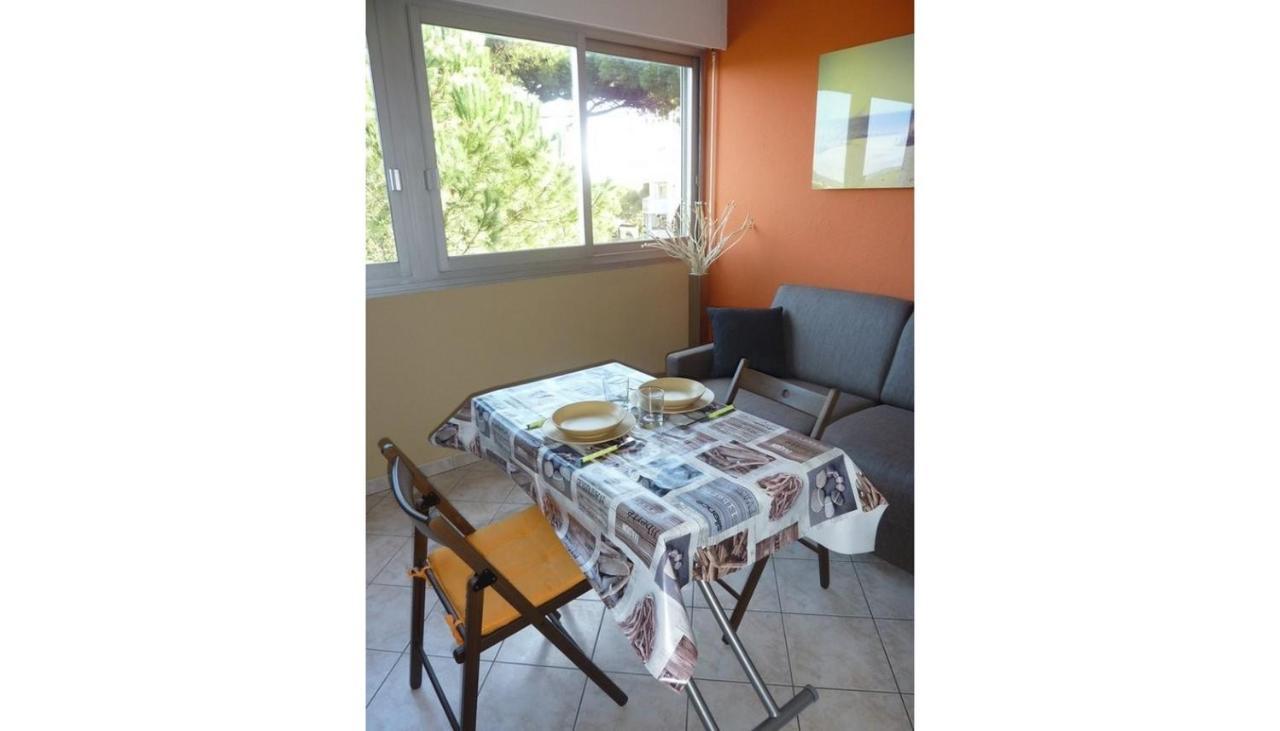 Studio Proche Port Et Plages, Piscine Йер Экстерьер фото